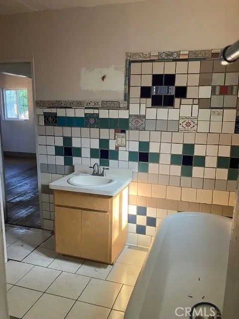 Tiny photo for 2294 Mulberry St, Chico, CA 95928 (MLS # SN25238520)