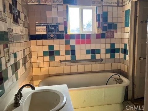 Tiny photo for 2294 Mulberry St, Chico, CA 95928 (MLS # SN25238520)