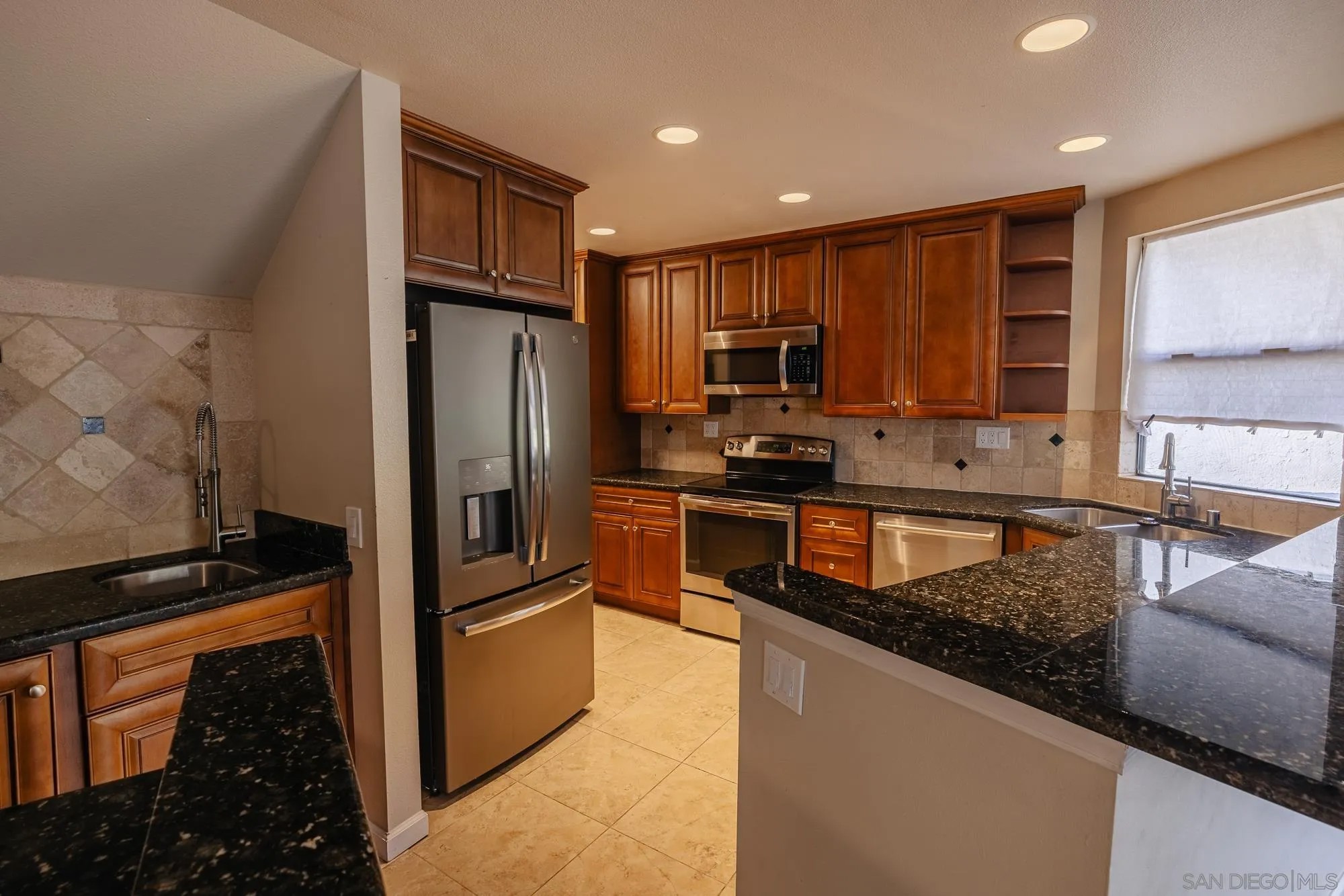 1535 Northrim Ct 254
