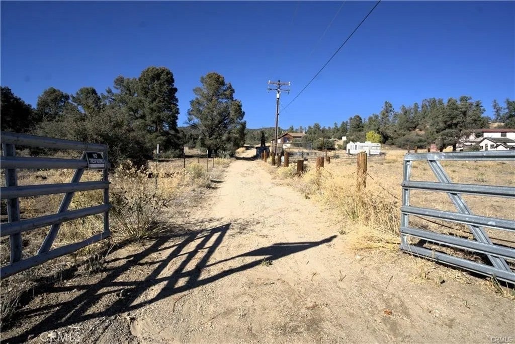 37112 Adams Trail