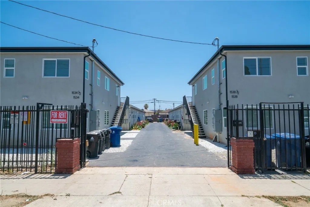 1536 W 226th Street