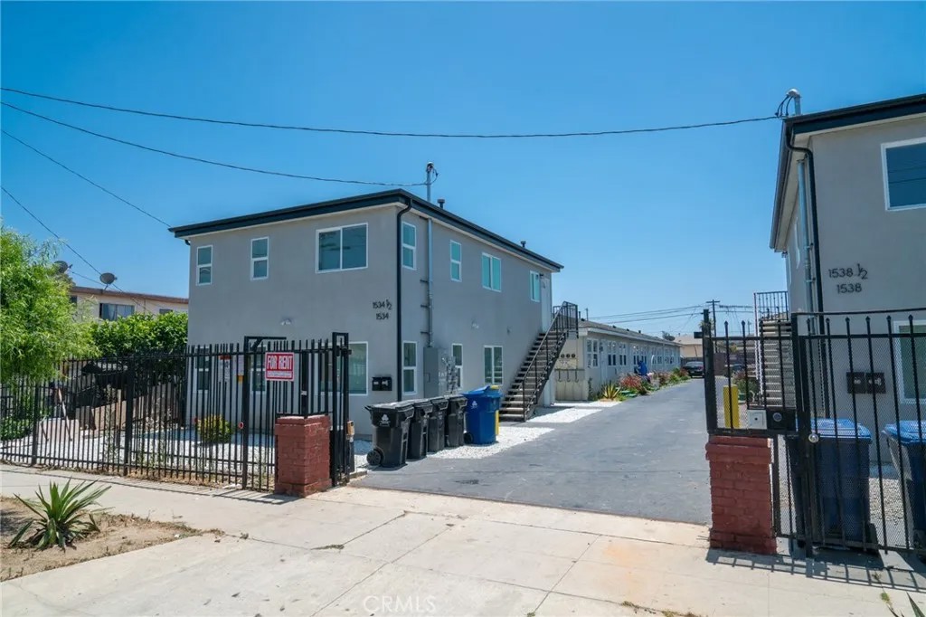 1536 W 226th Street