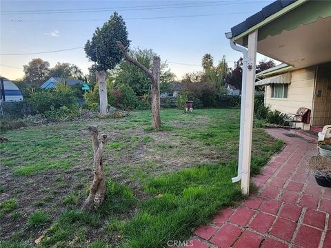 Tiny photo for 502 Chipman Avenue, Gerber, CA 96035 (MLS # SN25248513)