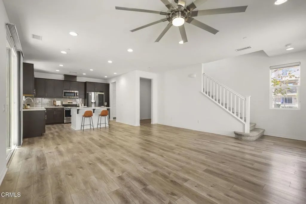 168 Townsite Promenade