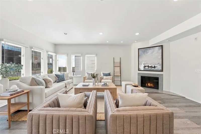 17 16th Street