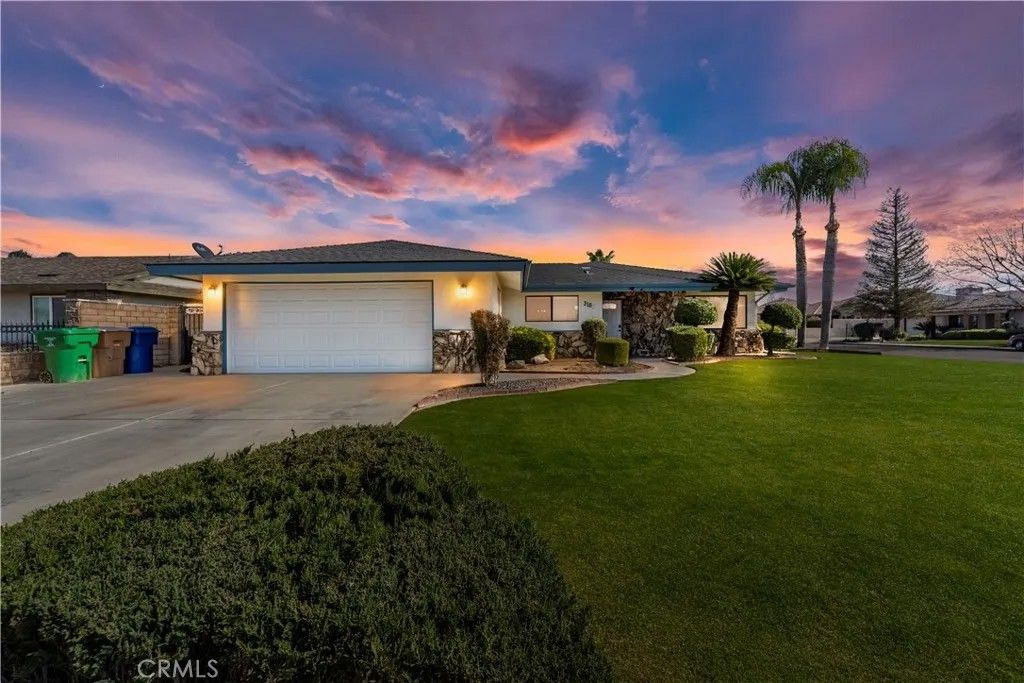 Photo of 3100 Woodstown St, Bakersfield, CA 93312 (MLS # IV26021841)