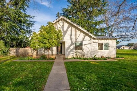 Photo of 550 Bayles Avenue, Red Bluff, CA 96080 (MLS # SN26050847)