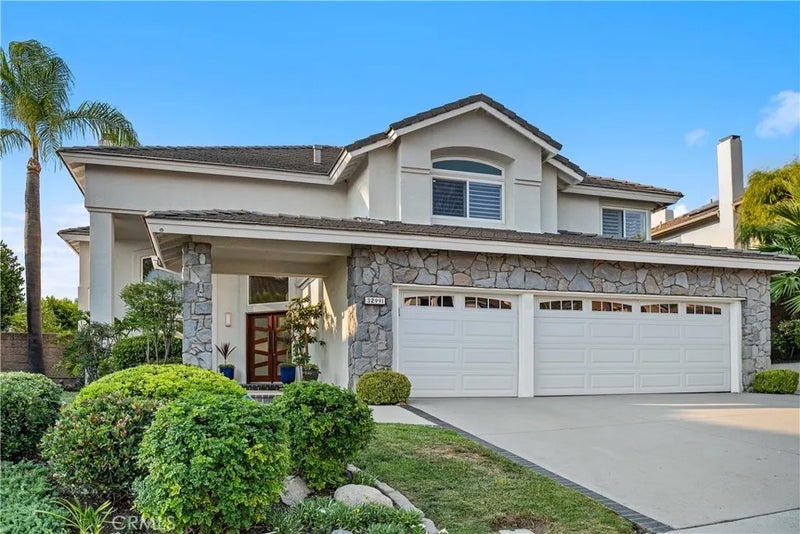 32991 Pinnacle