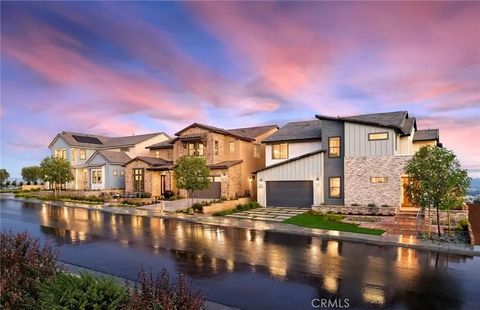 11823 Canoga Avenue Chatsworth CA 91311