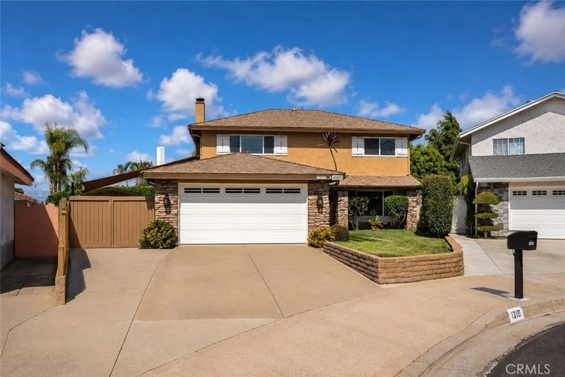 1310 N Wyeth