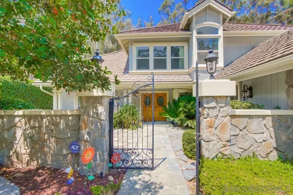 Photo of 10494 Livewood Way, San Diego, CA 92131 (MLS # 250045599)