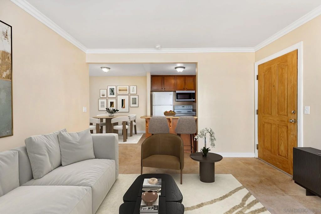 Photo of 830 W Lincoln Ave #182, Escondido, CA 92026 (MLS # 250040996)