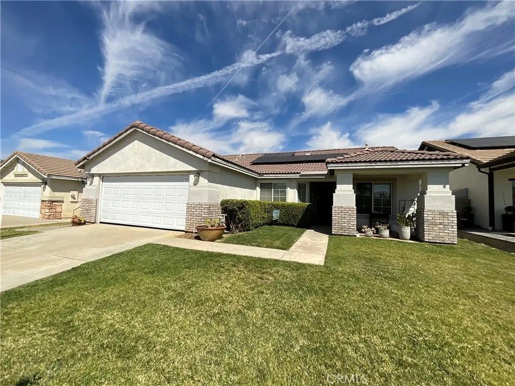 Photo of 31832 Granville Drive, Winchester, CA 92596 (MLS # DW26048163)