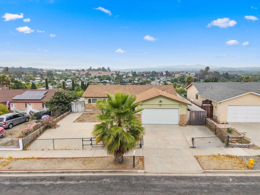 Photo of 656 Flora Dr, Oceanside, CA 92057 (MLS # 260018457)