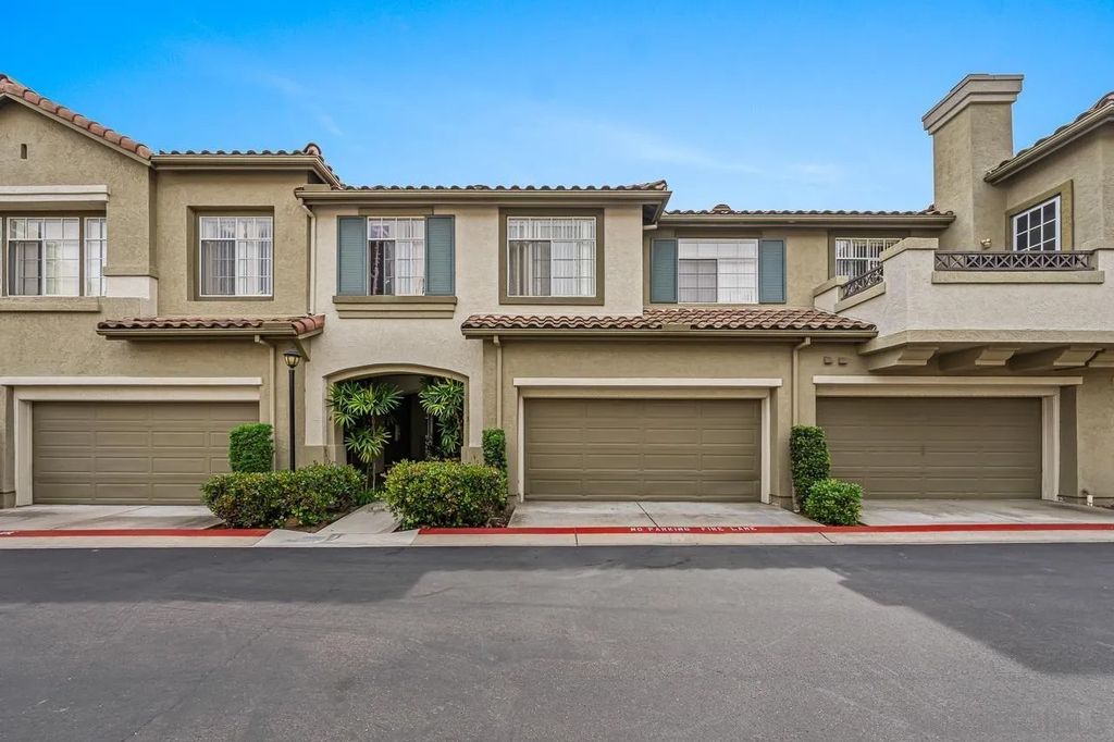Photo of 12520 Heatherton Ct #3, San Diego, CA 92128 (MLS # 260007493)
