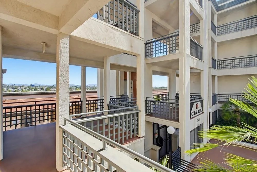 3790 Florida St B216