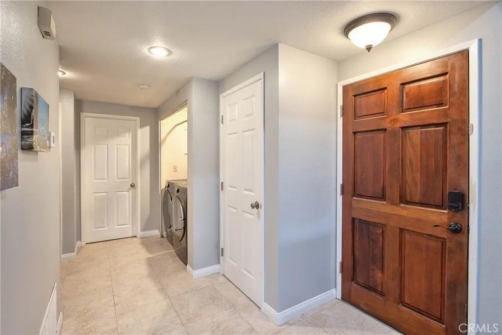 Photo of 926 Lupine Hills Drive #15, Vista, CA 92081 (MLS # SW26134995)