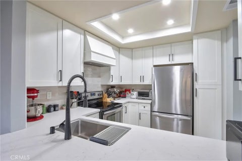 Photo of 926 Lupine Hills Drive #15, Vista, CA 92081 (MLS # SW26134995)