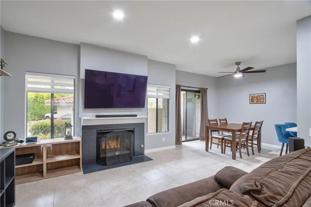 Photo of 926 Lupine Hills Drive #15, Vista, CA 92081 (MLS # SW26134995)