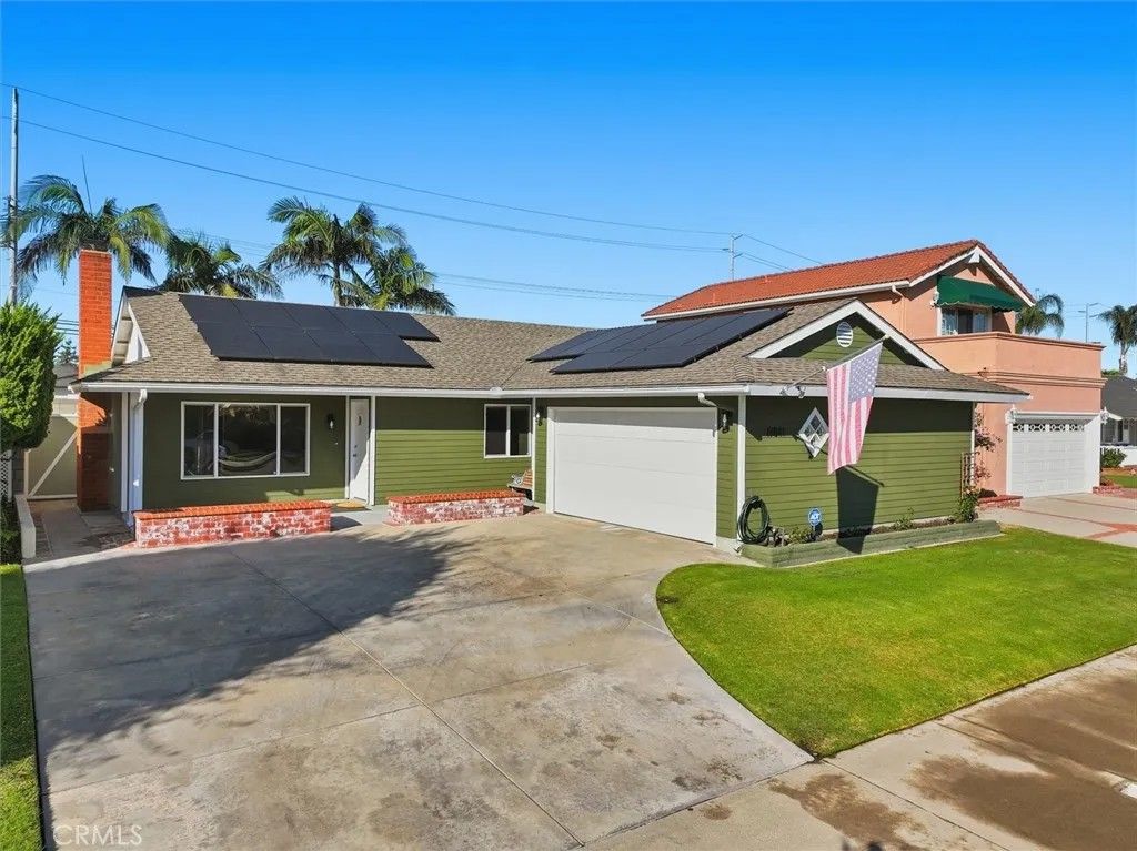 Photo of 17841 Altamirano Ln, Huntington Beach, CA 92647 (MLS # NP25267459)