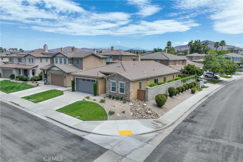 35672 Loggins Court