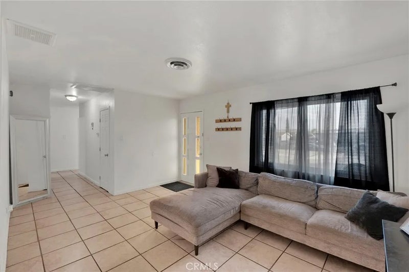 1101 E Virginia Way