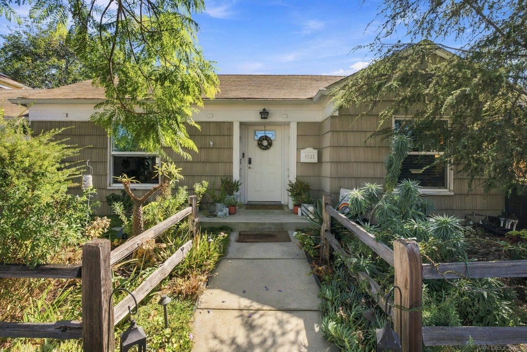 Photo of 4531 Rolando Blvd, San Diego, CA 92115 (MLS # 260023940)