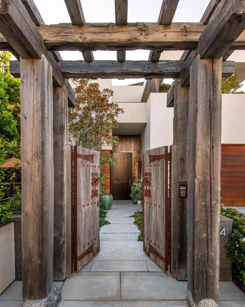 8314 Paseo Del Ocaso