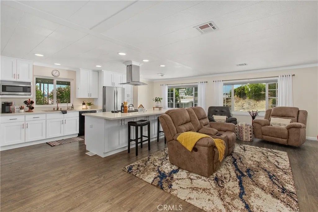 Photo of 29170 Via Princesa, Murrieta, CA 92563 (MLS # SW25188914)