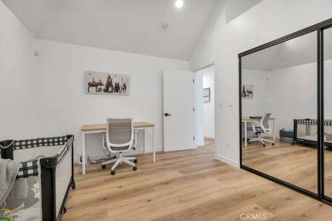 Tiny photo for 1911 W Kenneth Rd, Glendale, CA 91201 (MLS # SR25259043)