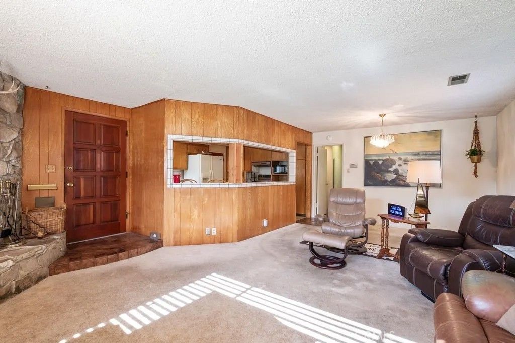 Photo of 1769 Gates Ave, Manhattan Beach, CA 90266 (MLS # SB25278967)