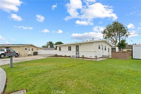 Photo of 13336 Sandra Pl, Garden Grove, CA 92843 (MLS # DW25282391)