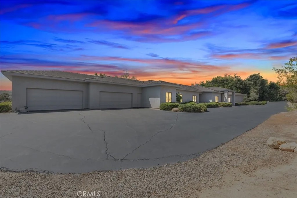20246 Avenida De Arboles