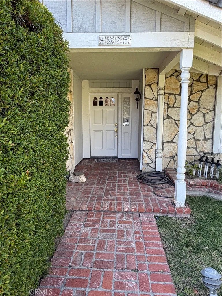 4325 Mahogany Circle