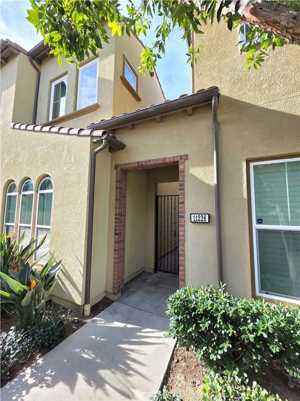 Photo of 11226 Paseo Del Cielo, Porter Ranch, CA 91326 (MLS # SR25276640)