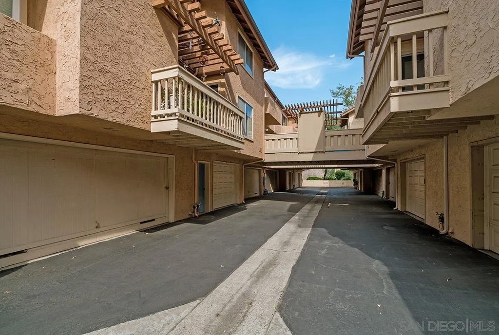 Photo of 8268 Gilman Dr #9, La Jolla, CA 92037 (MLS # 260022546)