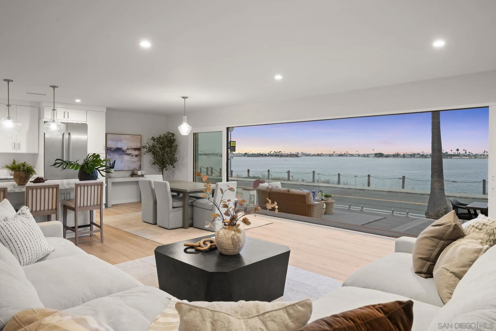 3611 Riviera