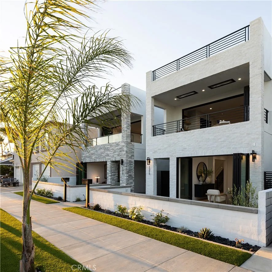 1315 Ocean Avenue