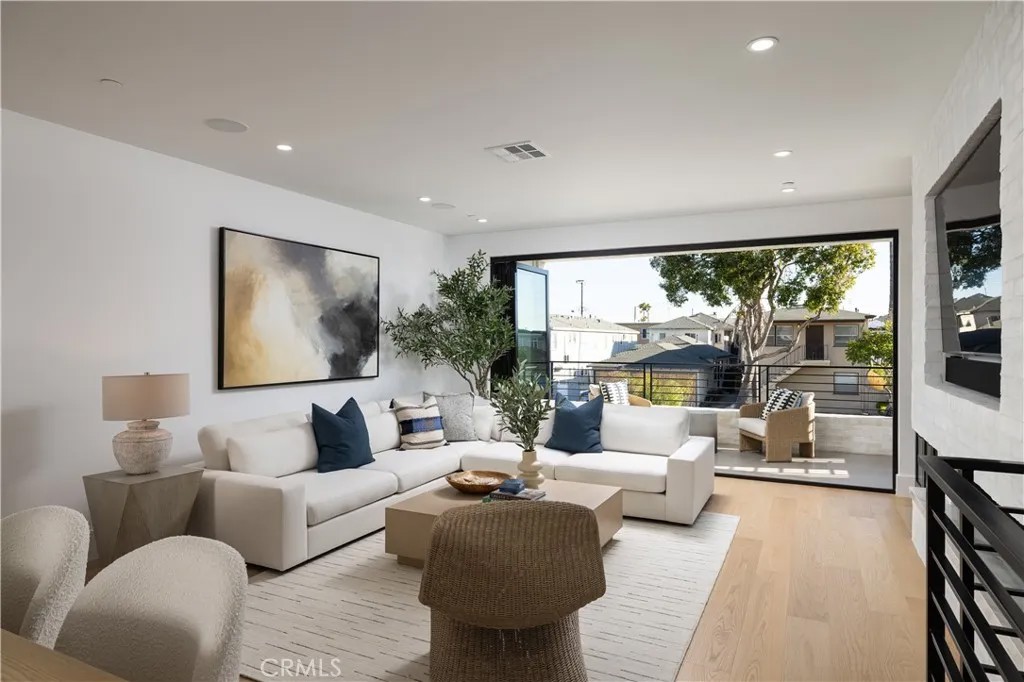 1315 Ocean Avenue