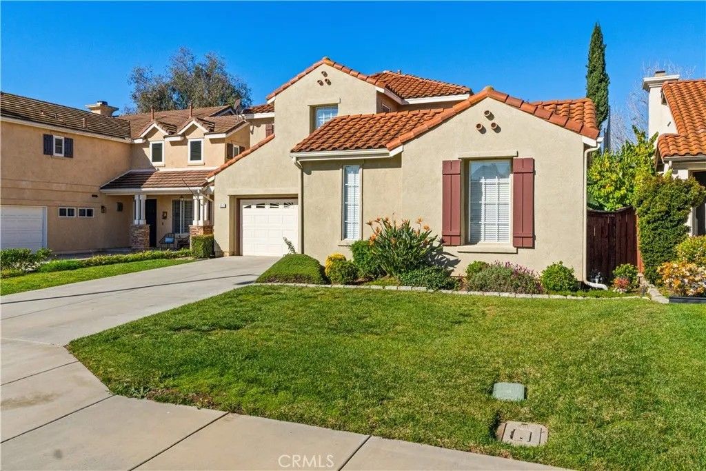 Photo of 552 Chesterfield Cir, San Marcos, CA 92069 (MLS # DW26047825)