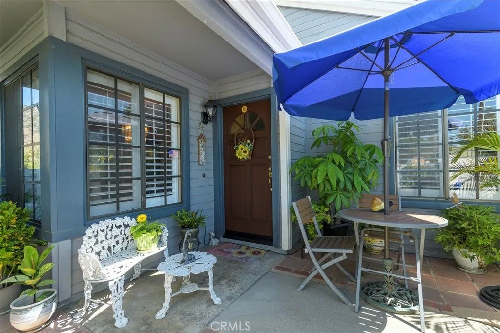 338 Monroe Ct