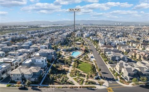 Tiny photo for 322 Proctor, Irvine, CA 92618 (MLS # OC25274981)