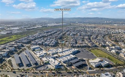 Tiny photo for 322 Proctor, Irvine, CA 92618 (MLS # OC25274981)