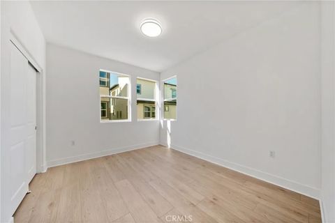 Tiny photo for 322 Proctor, Irvine, CA 92618 (MLS # OC25274981)