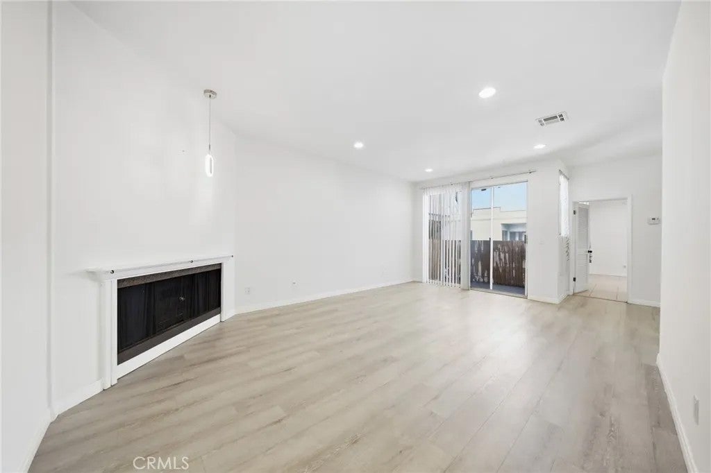 400 S La Fayette Park Pl #314