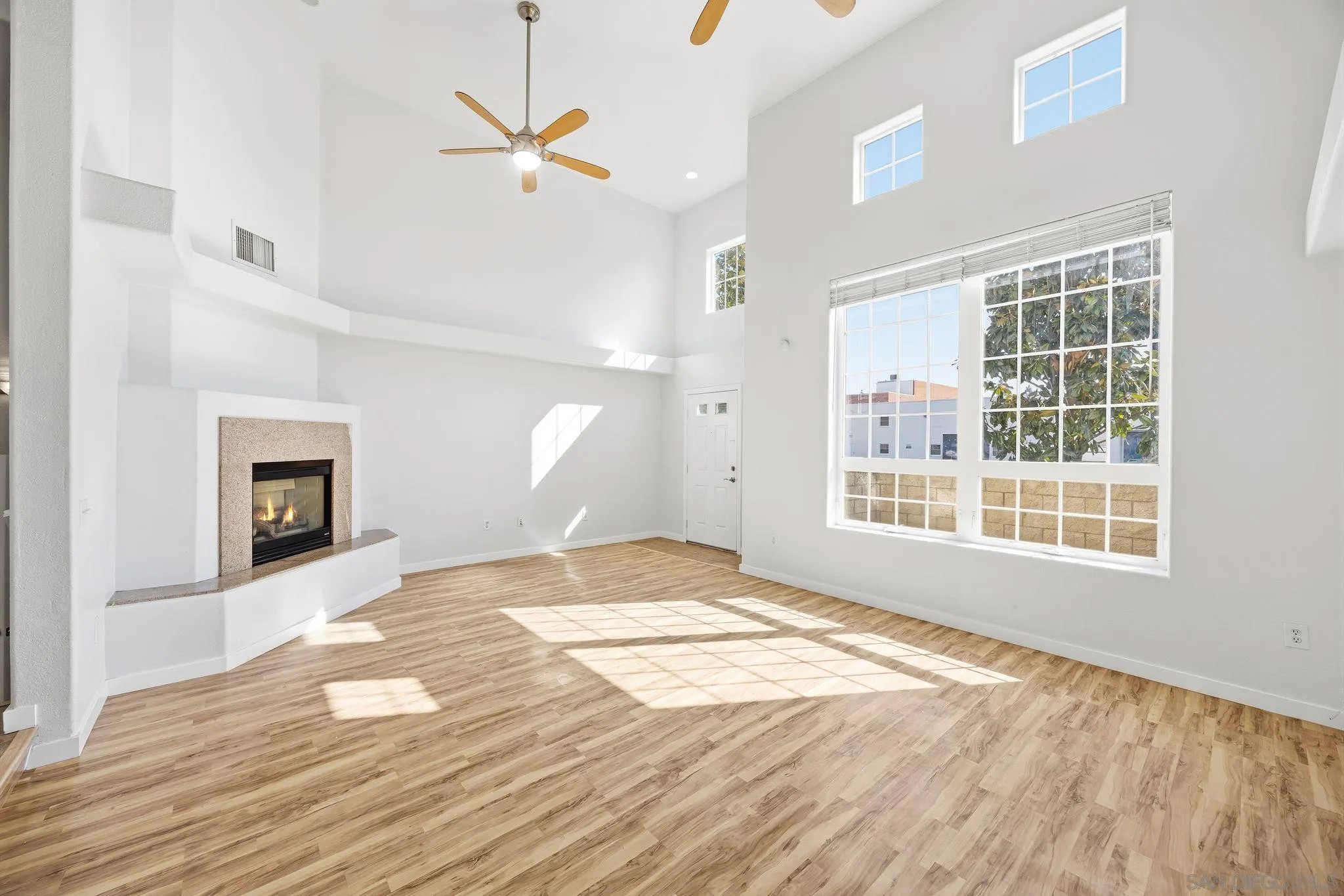 108 W Douglas Ave