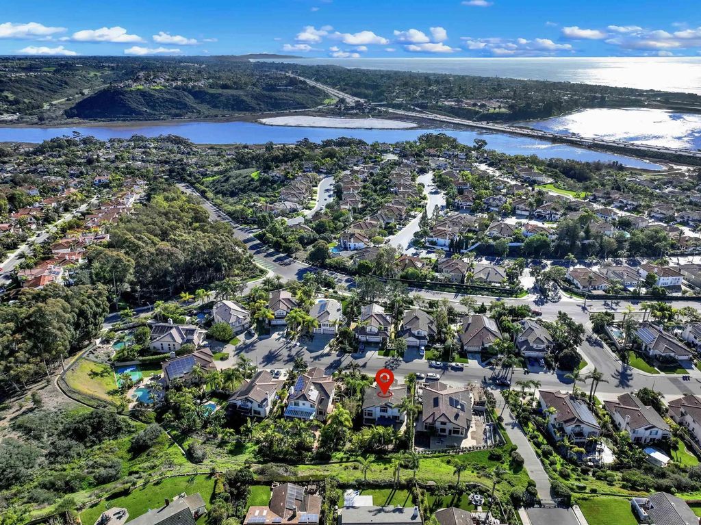 Photo of 1010 Whimbrel Ct, Carlsbad, CA 92011 (MLS # 250046245)