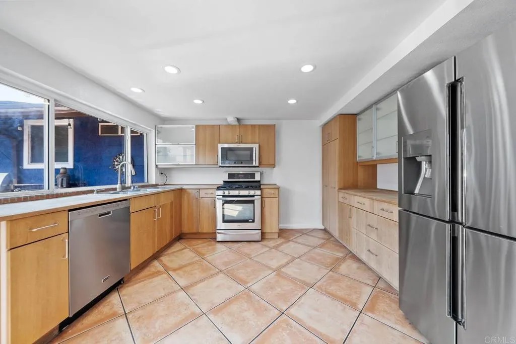 694 Calma Place