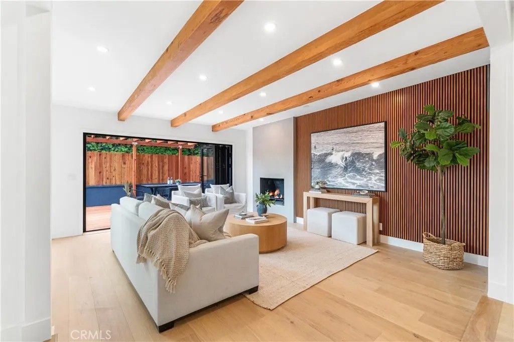 Photo of 2642 Loftyview Dr, Torrance, CA 90505 (MLS # SB26053526)