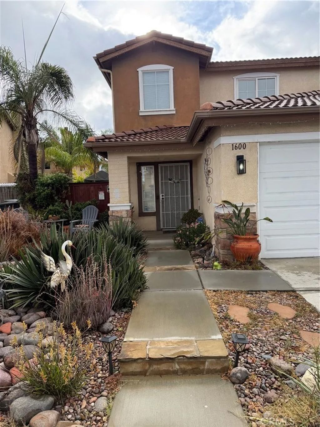 Photo of 1600 Hickory Wood Dr, Hemet, CA 92545 (MLS # SW26095381)